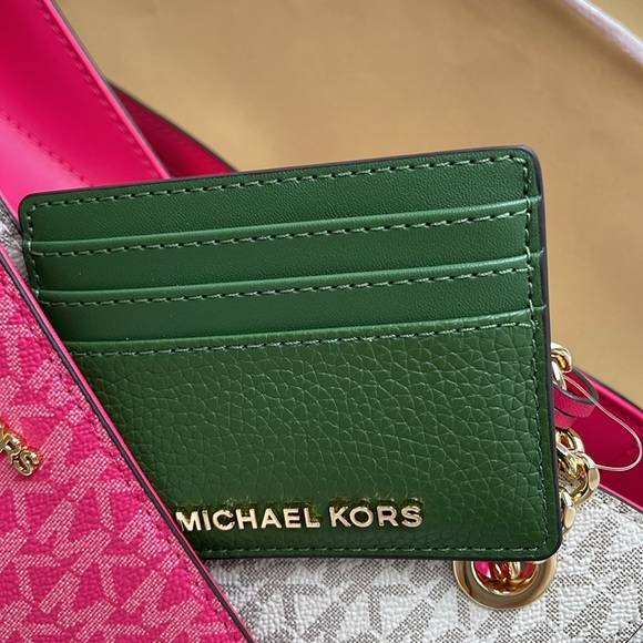 MICHAEL KORS
Large Pebbled Leather Card Holder Case
Fern Green 
NWT - Picture 13 of 16